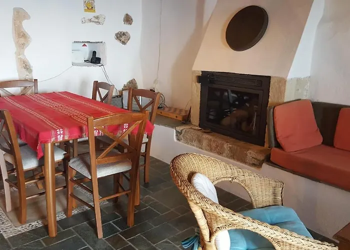 Athina Guesthouse